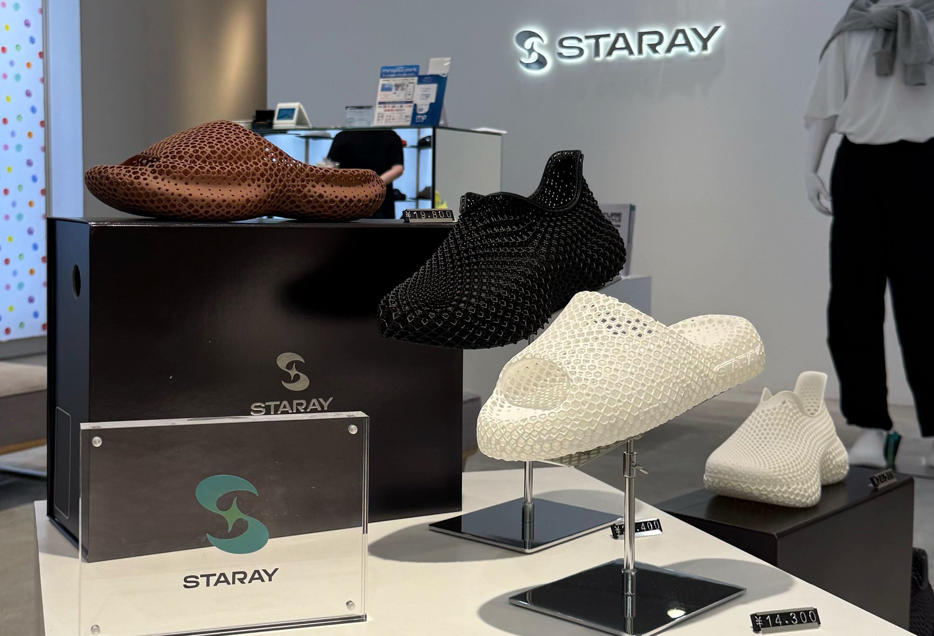 STARAYなんばパークス店の商品